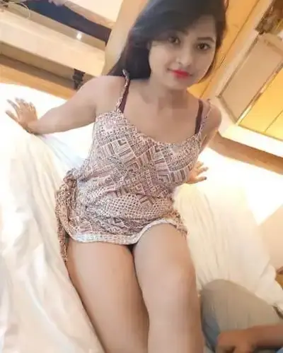 Call Girls in Mayfair Gardens